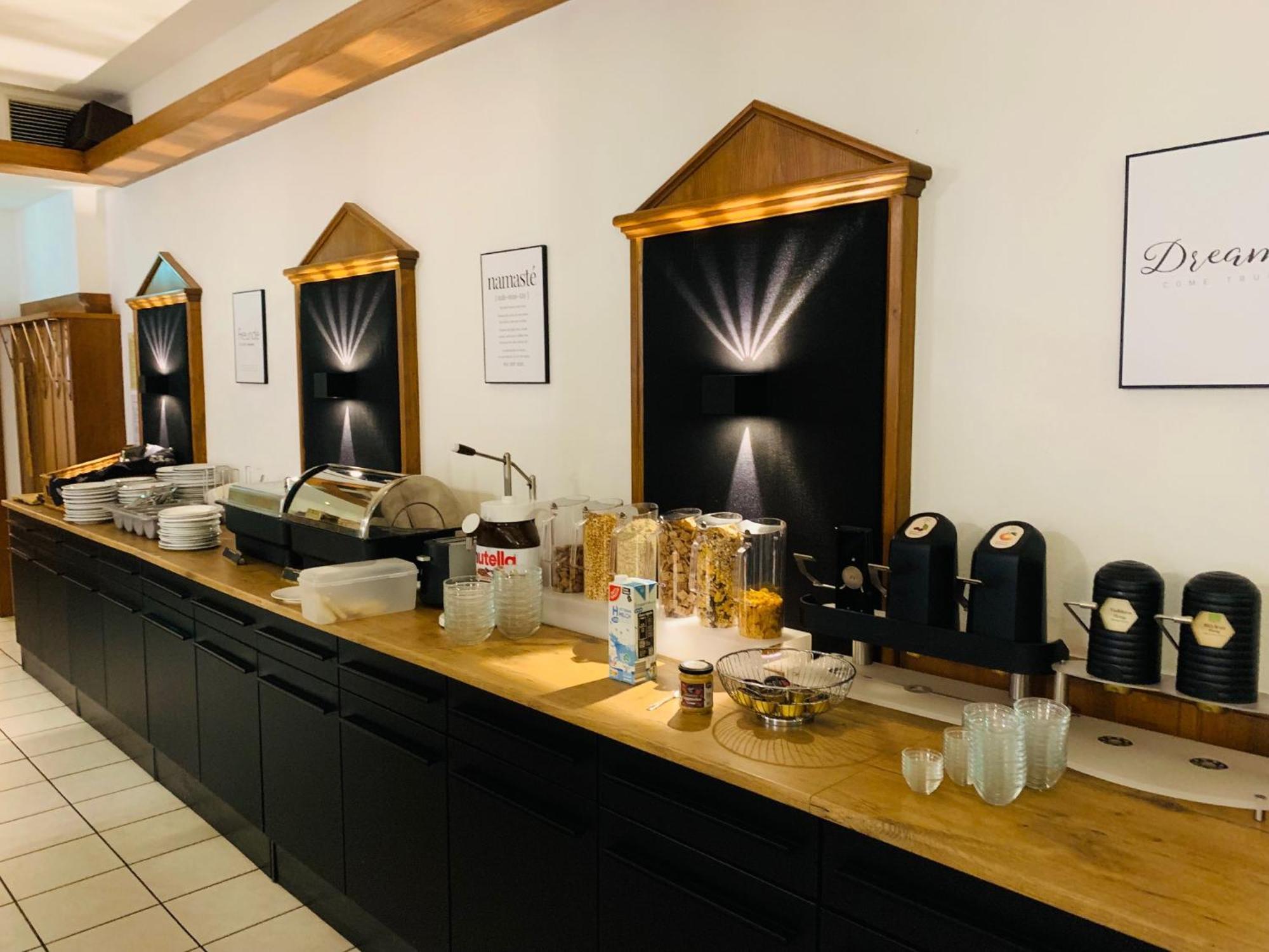 Parkhotel 참 외부 사진